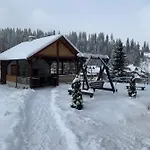 зоряні карпати Maison d'hôtes Slavsko