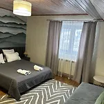 зоряні карпати Maison d'hôtes Slavsko